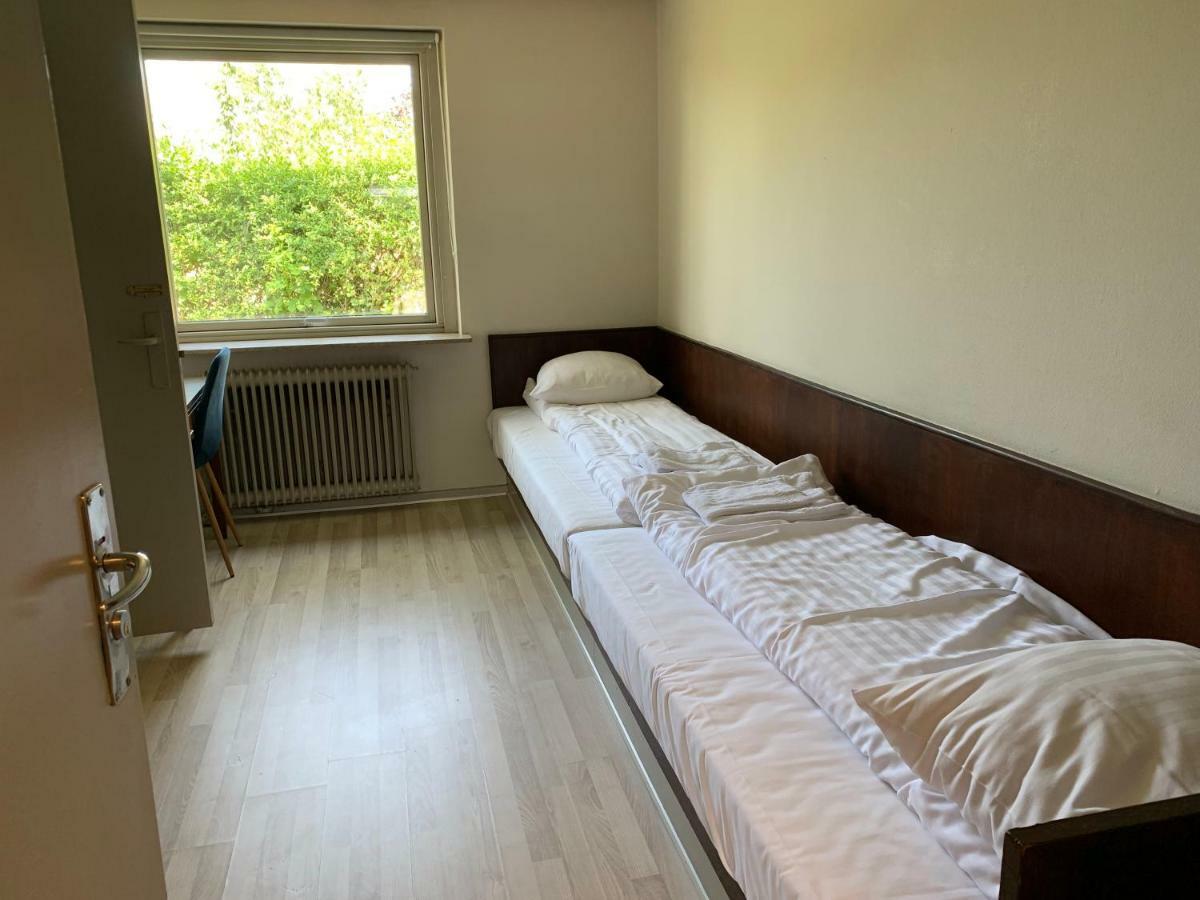 Motel Oasen Roskilde Bagian luar foto